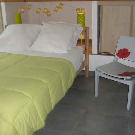 D'hotes Les Coquelicots Bed & Breakfast Marieulles