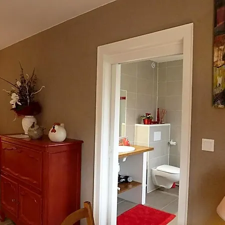 D'hotes Les Coquelicots Bed & Breakfast Marieulles