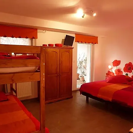 D'hotes Les Coquelicots Bed & Breakfast Marieulles